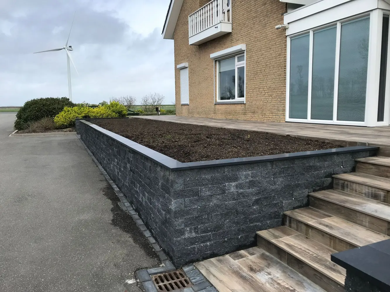 terras-donker-zithoek-bestrating